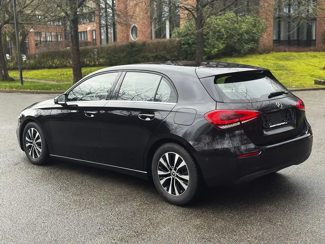 Mercedes-Benz A 180 - foto 2