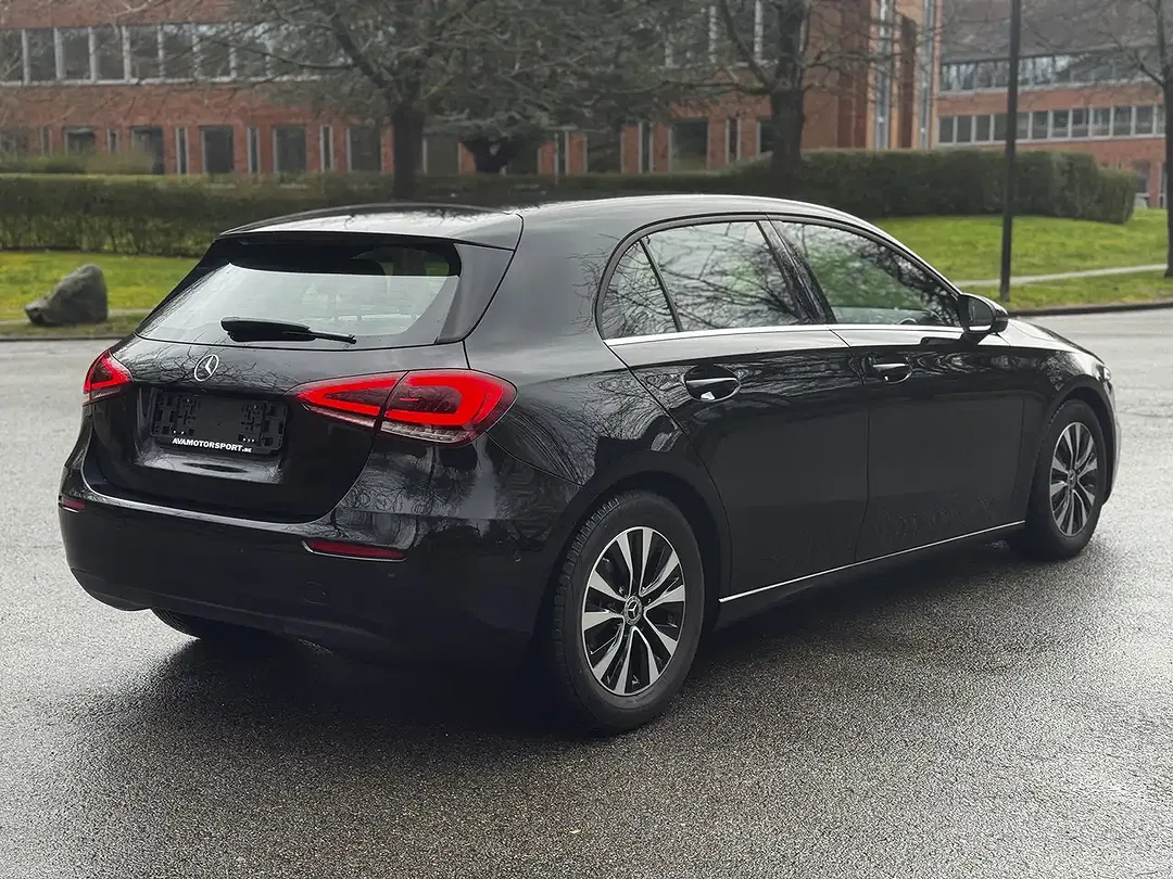 Mercedes-Benz A 180 - Thumbnail 4