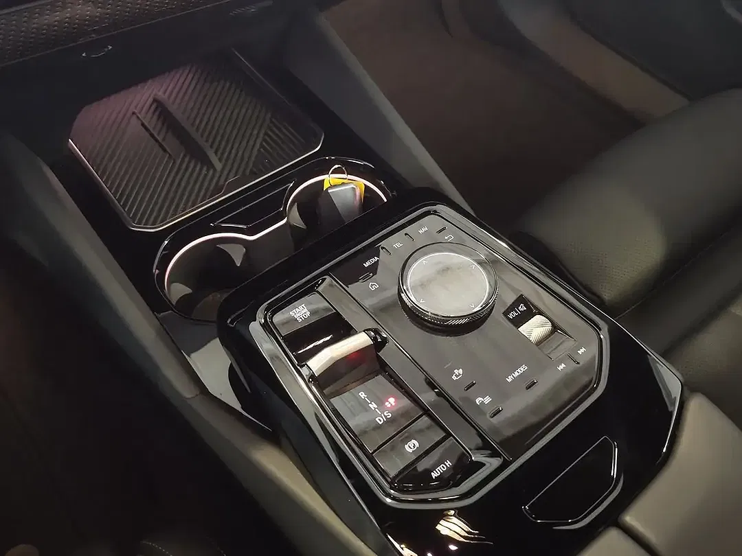 BMW 520 Touring M Sport - Thumbnail 10