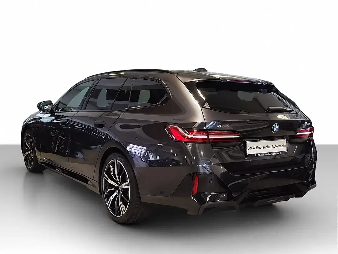 BMW 520 Touring M Sport - Thumbnail 3
