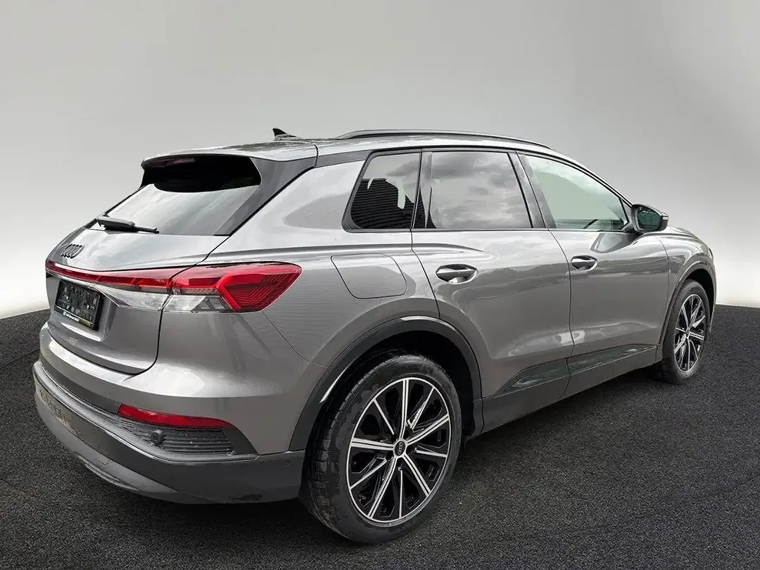 Audi Q4 e-tron 45 - Thumbnail 5