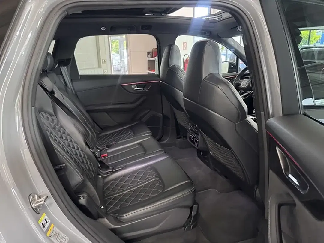 Audi SQ7 4.0 TFSI quattro competition plus - Thumbnail 13