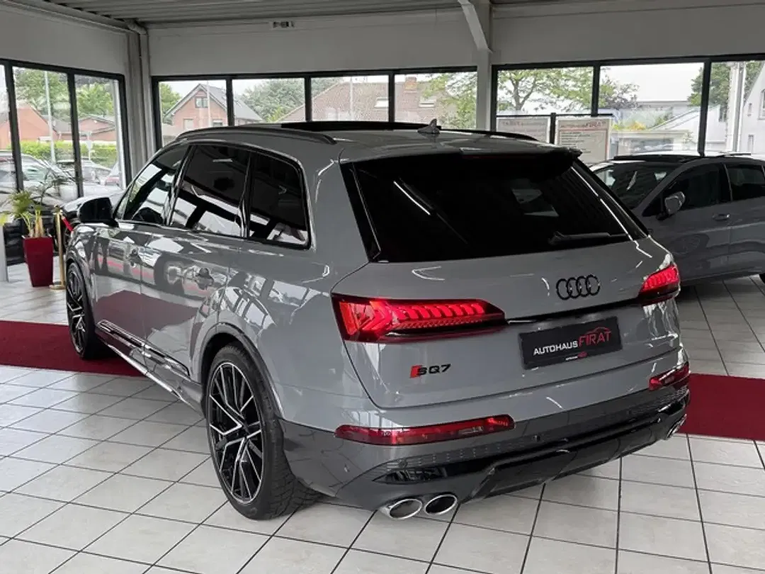Audi SQ7 4.0 TFSI quattro competition plus - Thumbnail 3