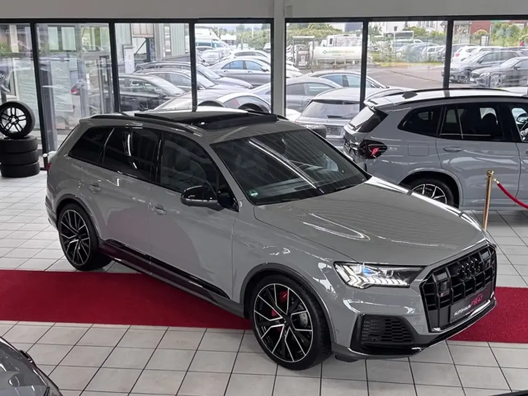 Audi SQ7 4.0 TFSI quattro competition plus - Thumbnail 6
