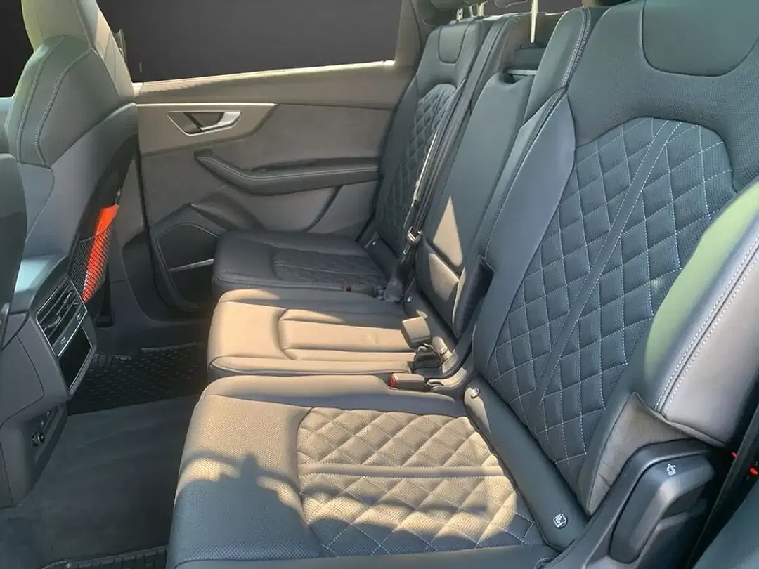 Audi SQ7 TFSI quattro - Thumbnail 9