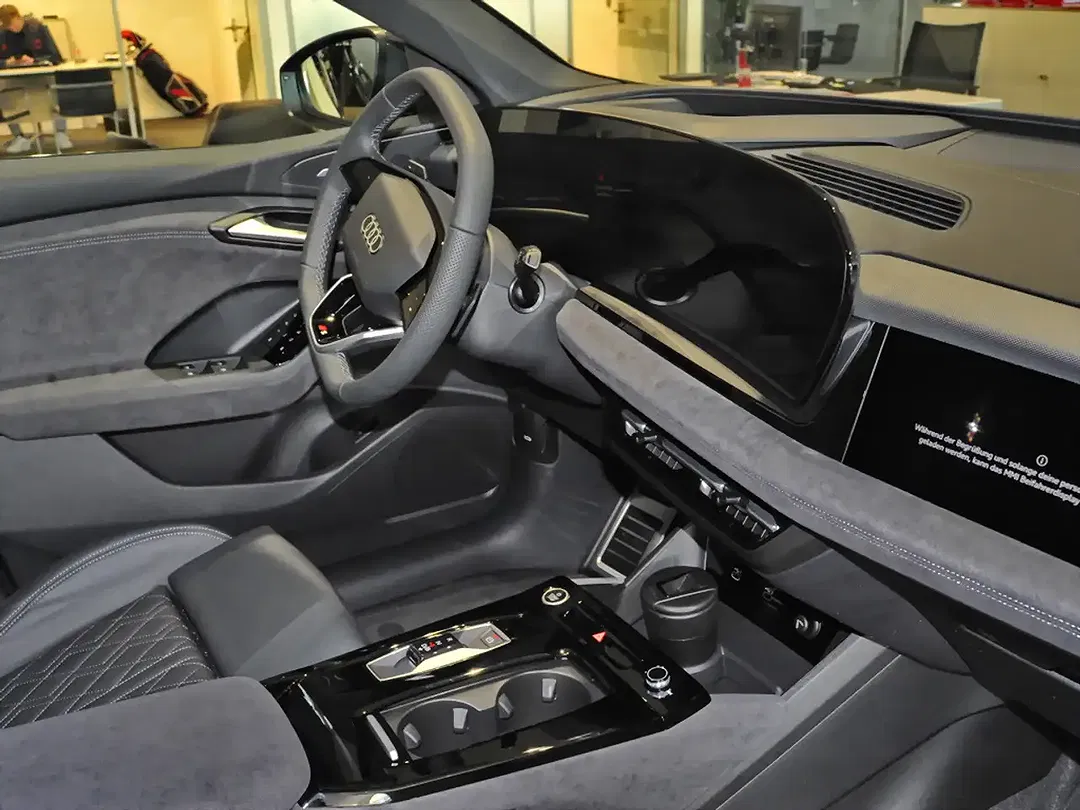 Audi Q6 e-tron quattro Matrix LED - Thumbnail 4