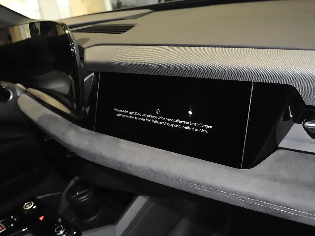 Audi Q6 e-tron quattro Matrix LED - Thumbnail 8