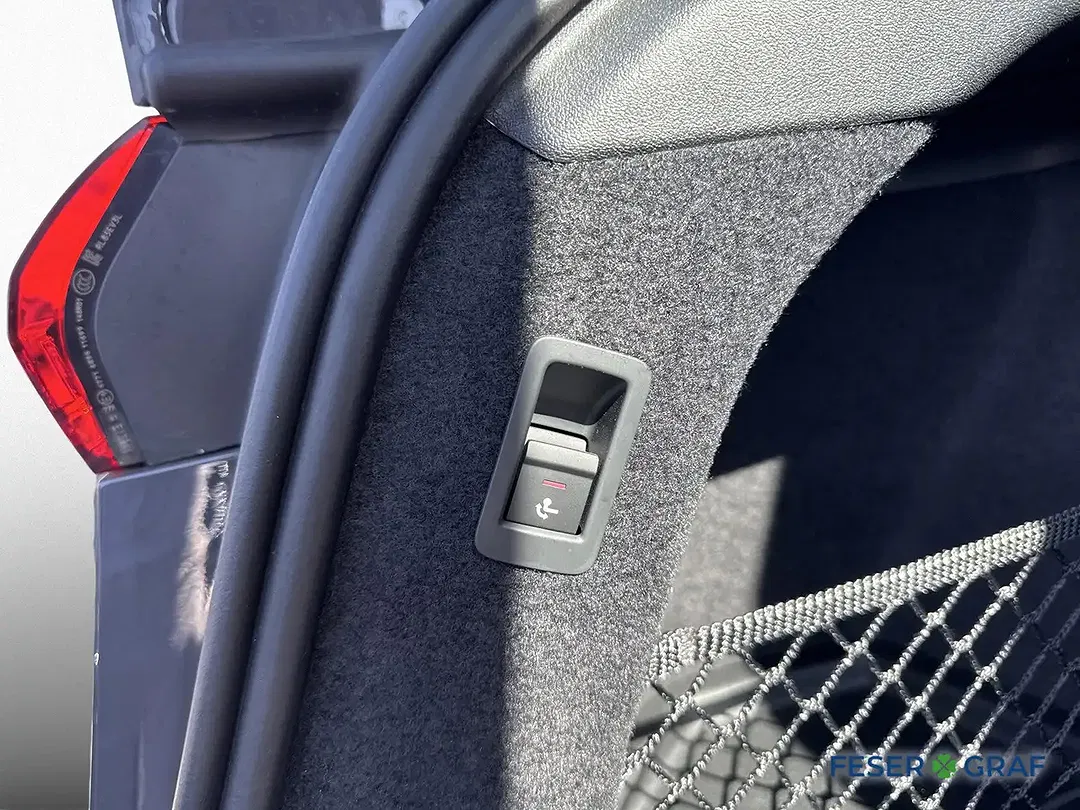 Audi S6 e-tron quattro Avant - Thumbnail 13