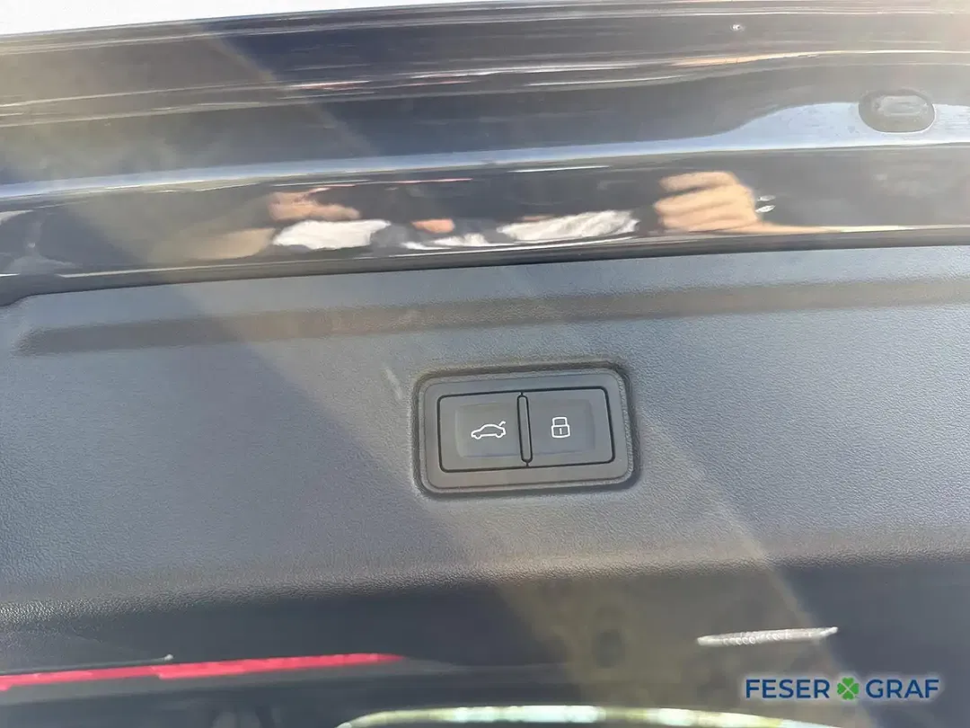 Audi S6 e-tron quattro Avant - foto 14