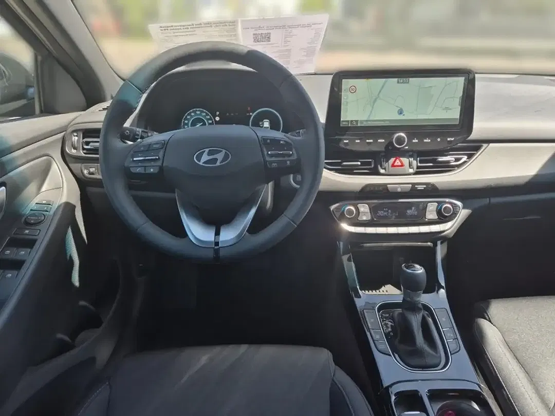 Hyundai i30 MHEV cw Advantage - Thumbnail 10