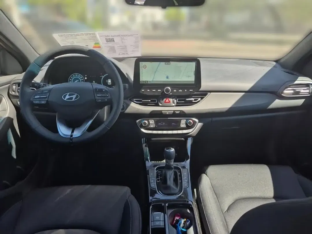 Hyundai i30 MHEV cw Advantage - Thumbnail 11