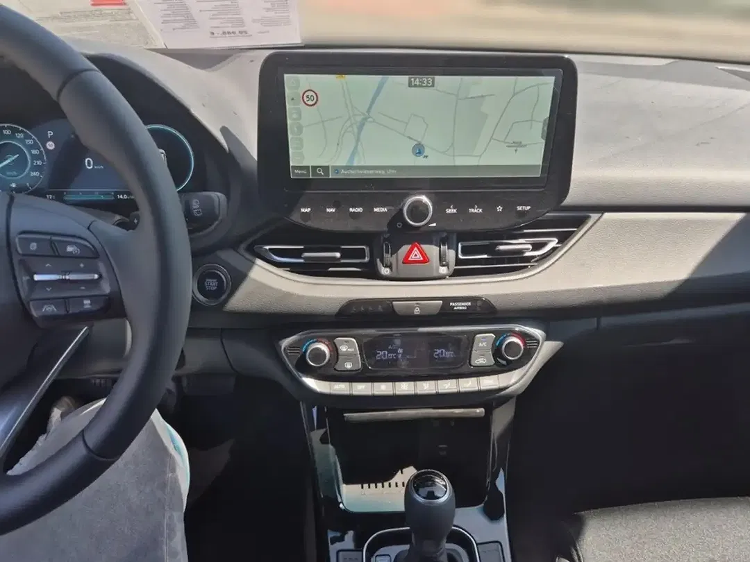 Hyundai i30 MHEV cw Advantage - Thumbnail 9