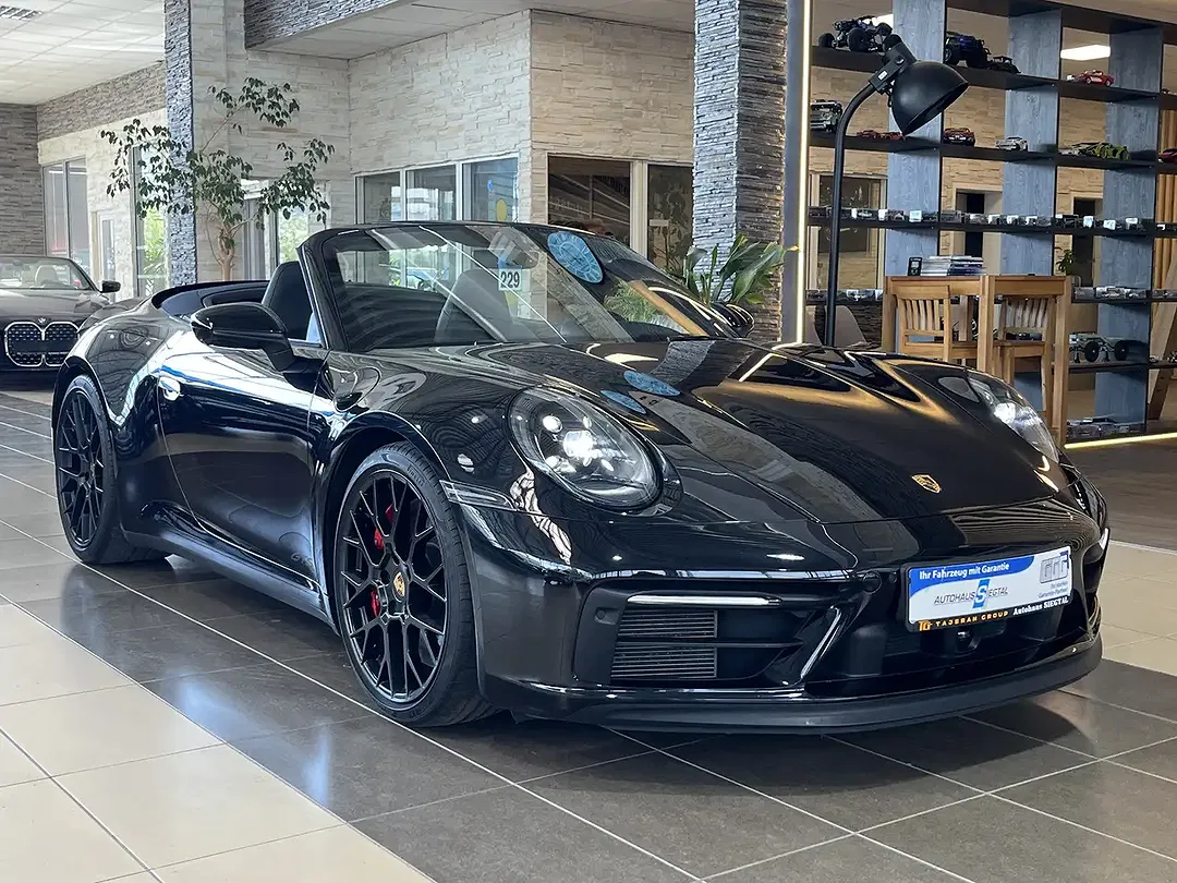 Porsche 911 Sport Chrono Carrera 4 GTS - foto 1