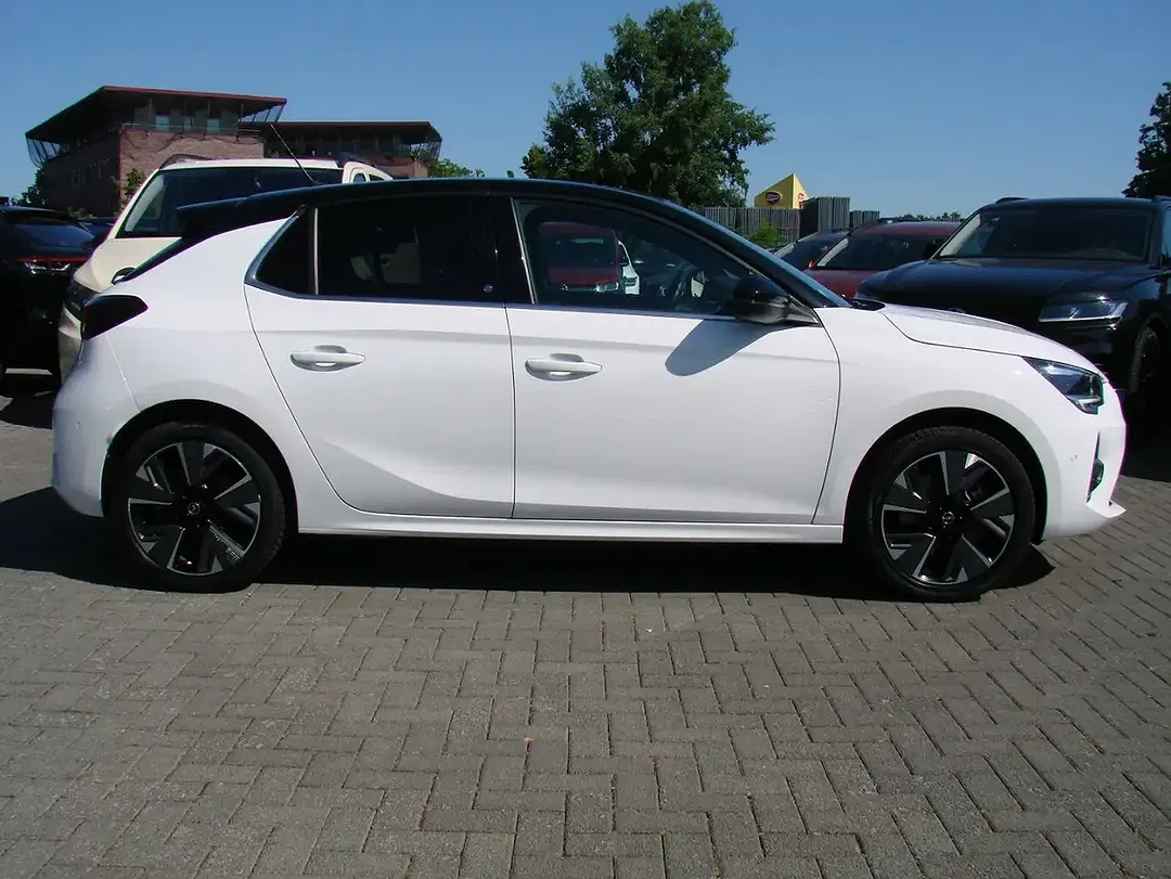 Opel Corsa-e Ultimate IntelliLux LED - Thumbnail 4