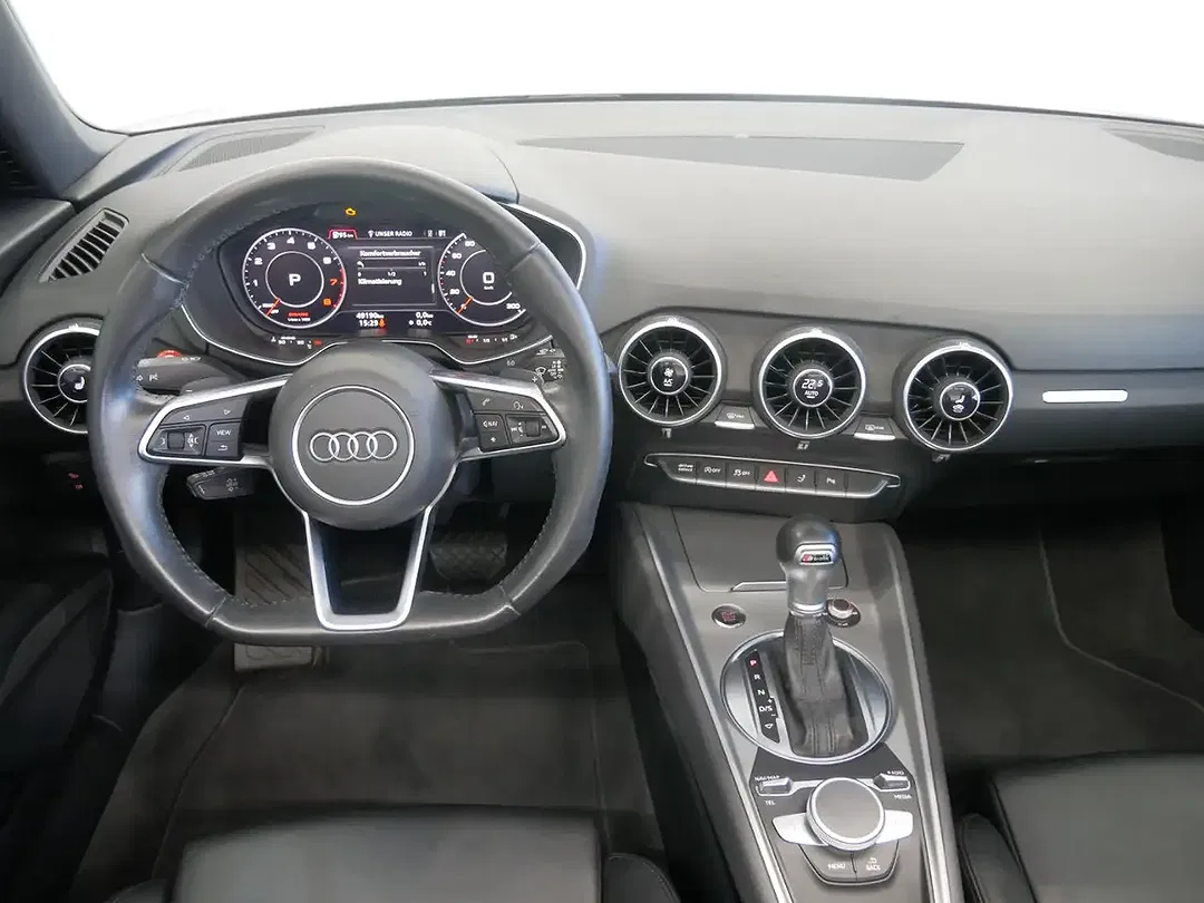 Audi TT 45 TFSI Roadster - Thumbnail 8