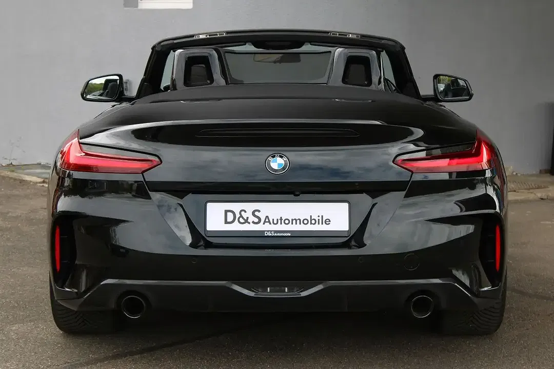 BMW Z4 sDrive Roadster M Sport - Thumbnail 4
