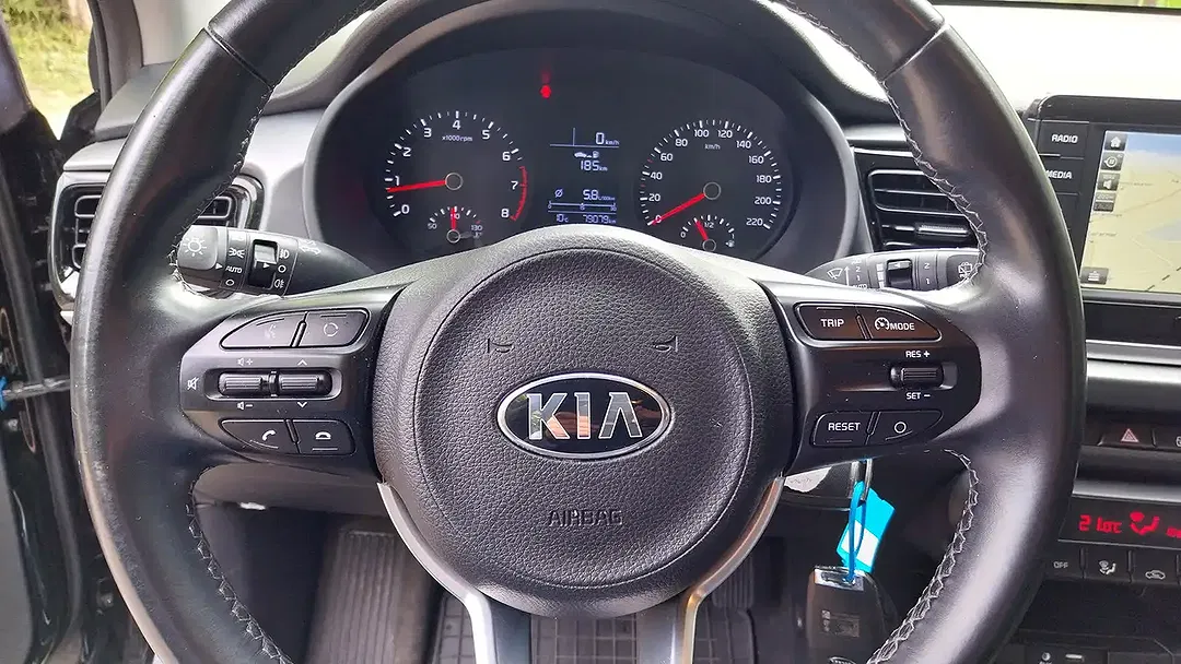 Kia Rio 1.2 - foto 15