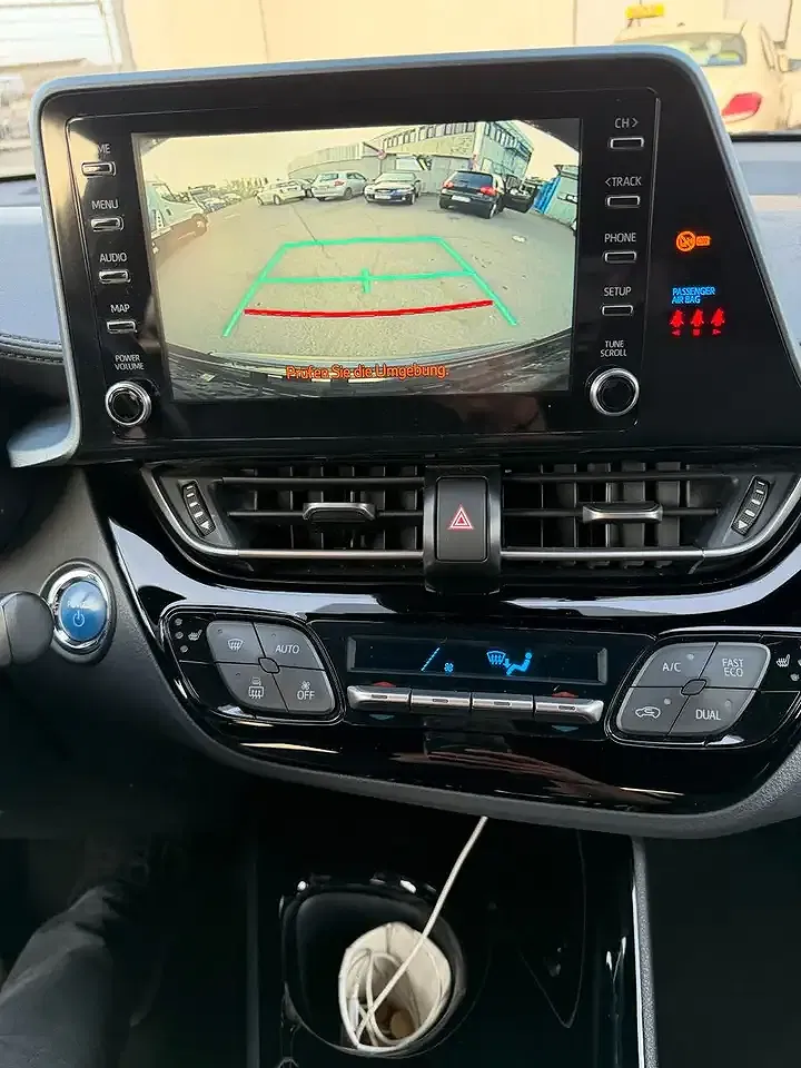 Toyota C-HR Hybrid Team Deutschland - Thumbnail 14