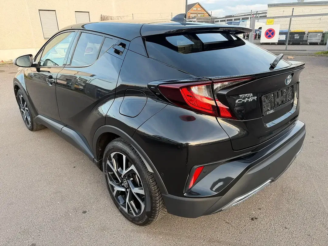 Toyota C-HR Hybrid Team Deutschland - Thumbnail 7