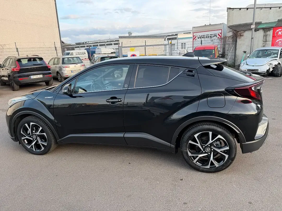 Toyota C-HR Hybrid Team Deutschland - Thumbnail 8