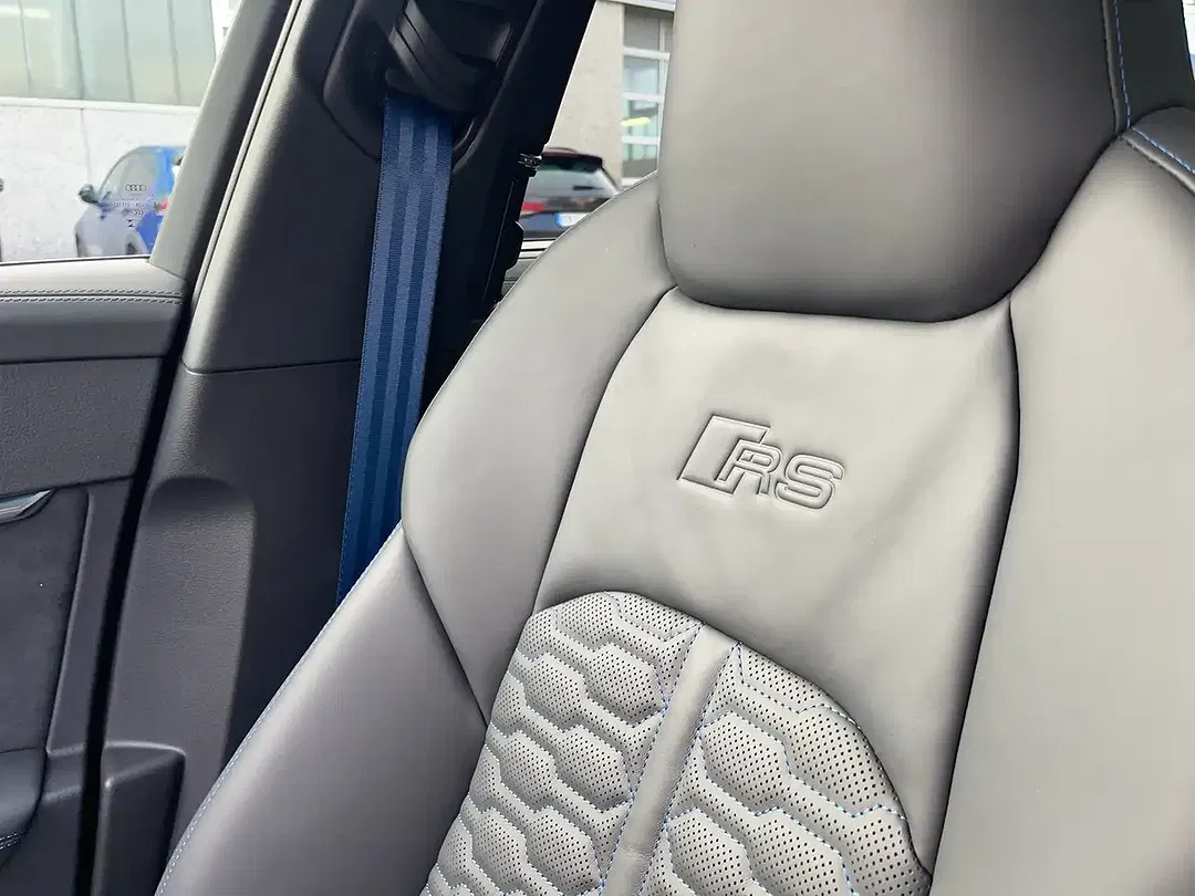 Audi RS6 RS performance Avant - foto 17