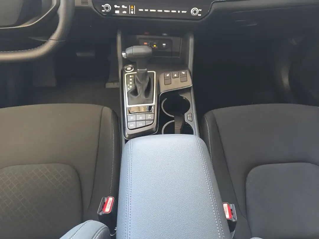 Kia Sportage 1.6 T-GDI DCT - Thumbnail 11