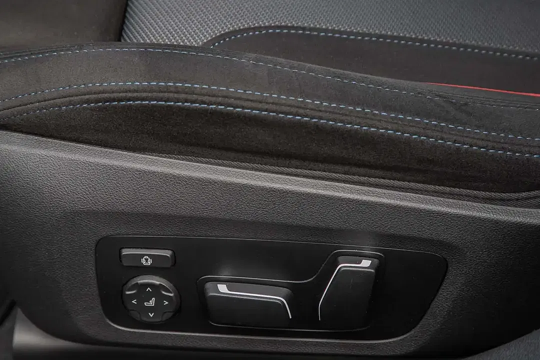 Alpina D3 Allrad S Touring - Thumbnail 11