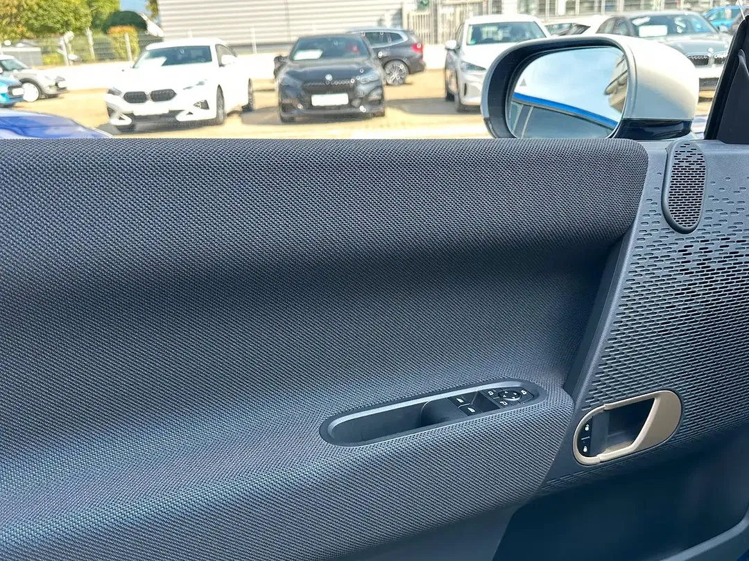 MINI Cooper E Classic Trim - Thumbnail 10