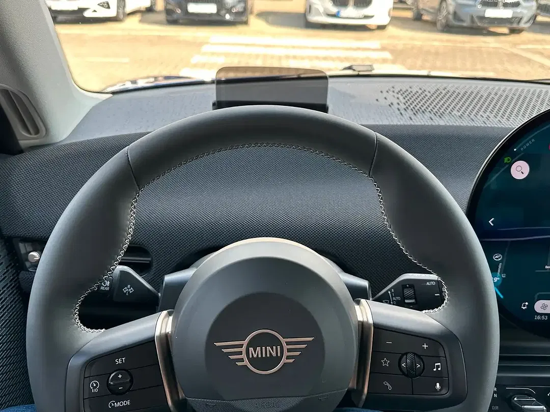 MINI Cooper E Classic Trim - Thumbnail 15