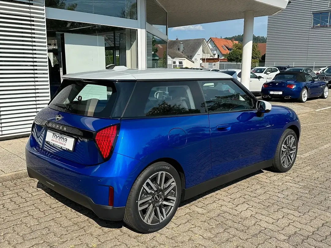 MINI Cooper E Classic Trim - Thumbnail 3