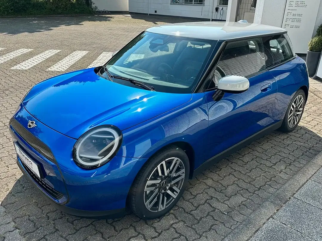 MINI Cooper E Classic Trim - Thumbnail 7