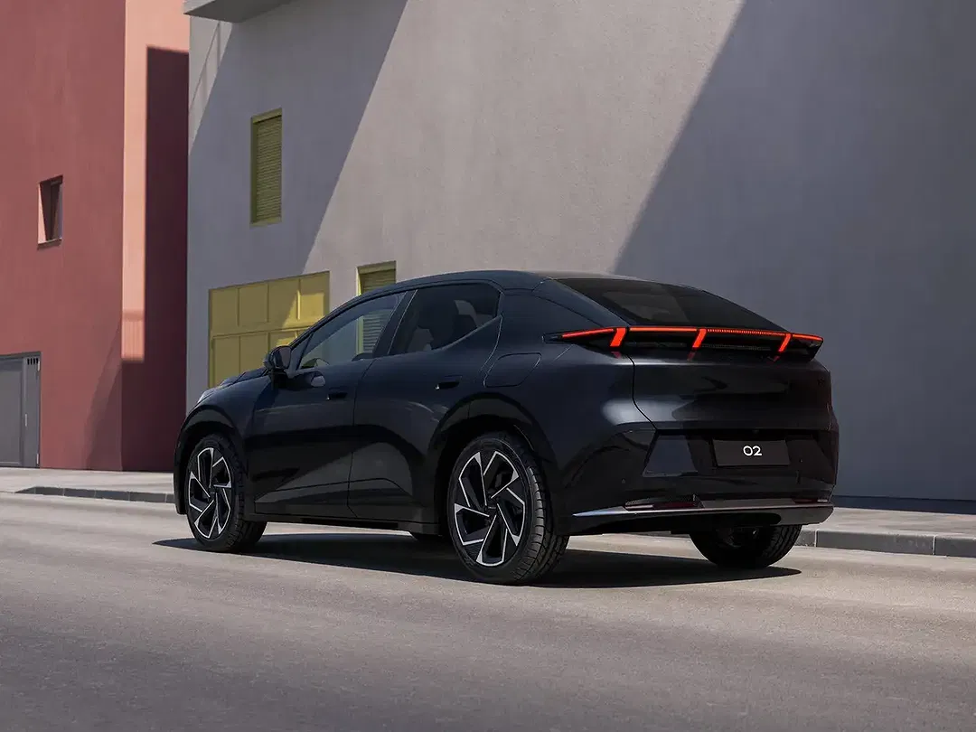 Lynk & Co 02 - Thumbnail 3