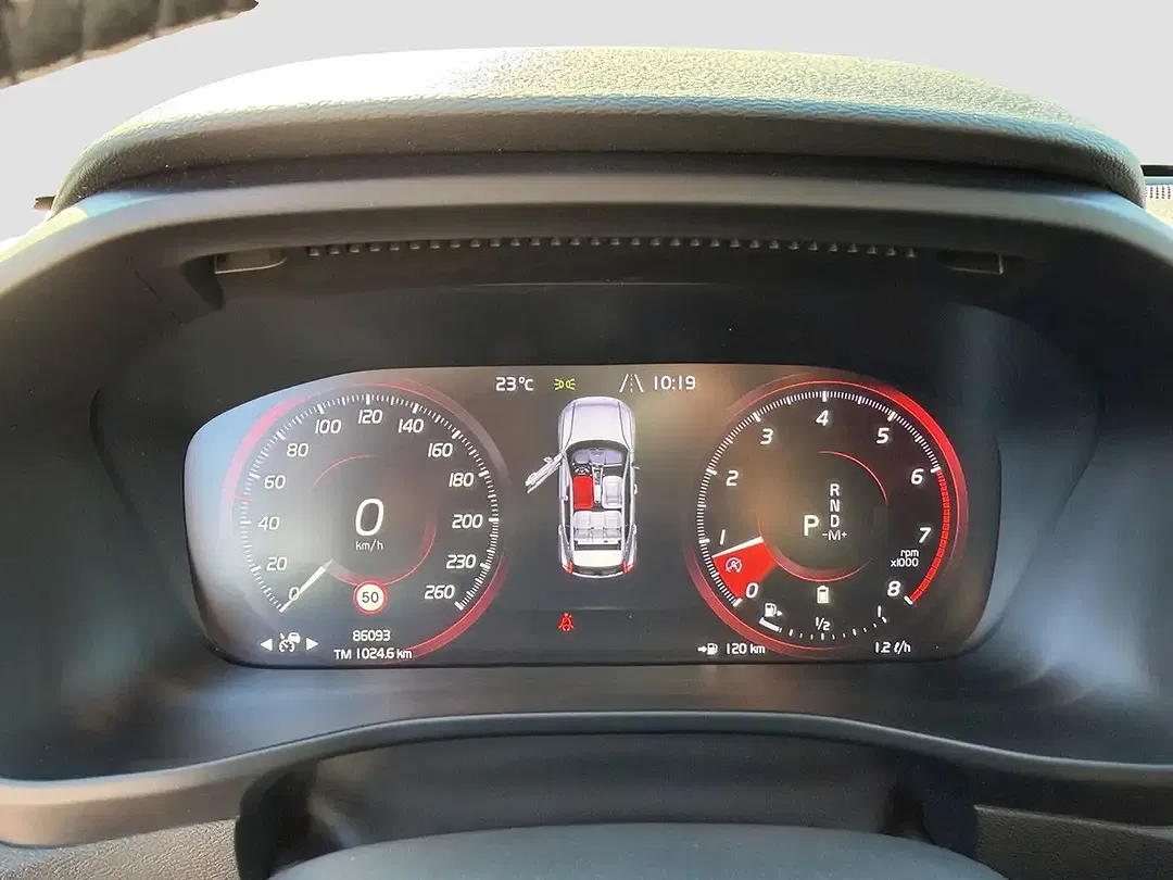 Volvo XC40 R-Design - Thumbnail 13