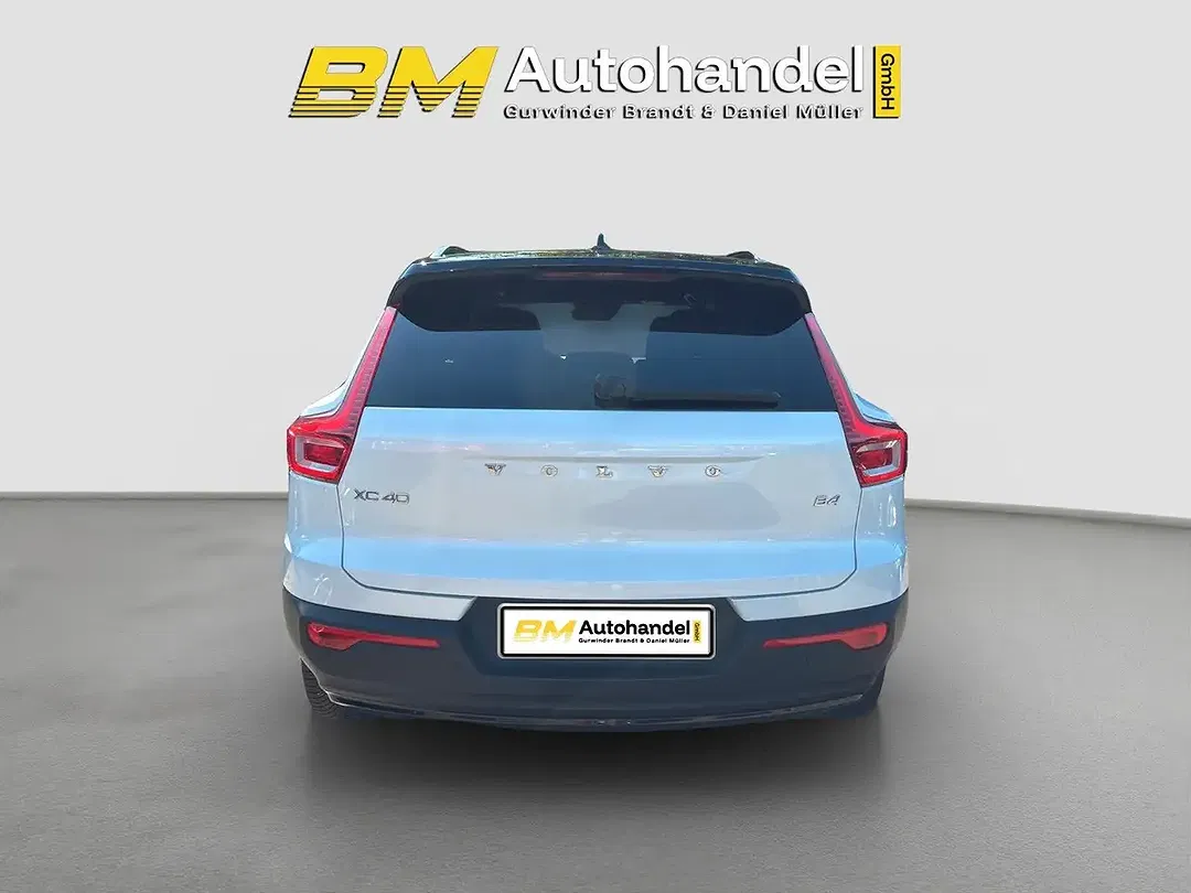 Volvo XC40 R-Design - Thumbnail 8