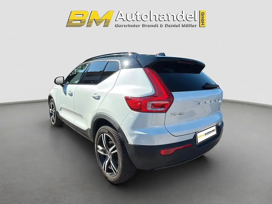 Volvo XC40 R-Design - Thumbnail 9