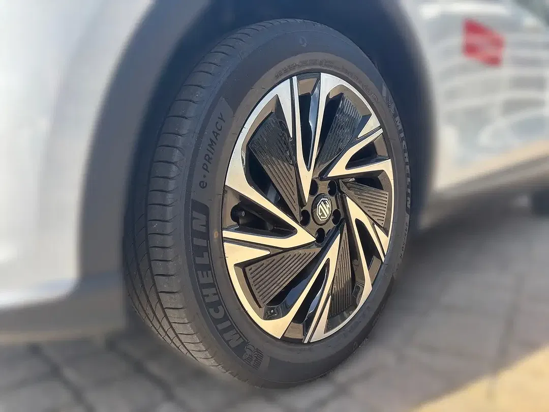 MG MGS6 EV AWD Luxury - Thumbnail 7