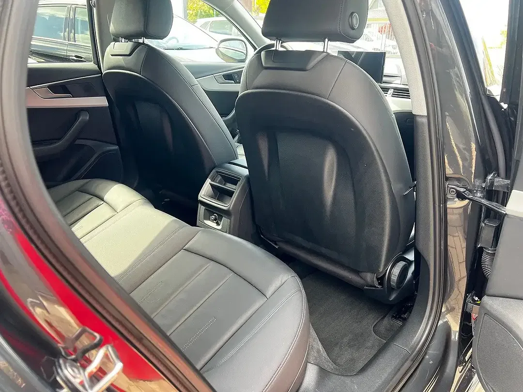 Audi A4 30 TDI Avant advanced - Thumbnail 10