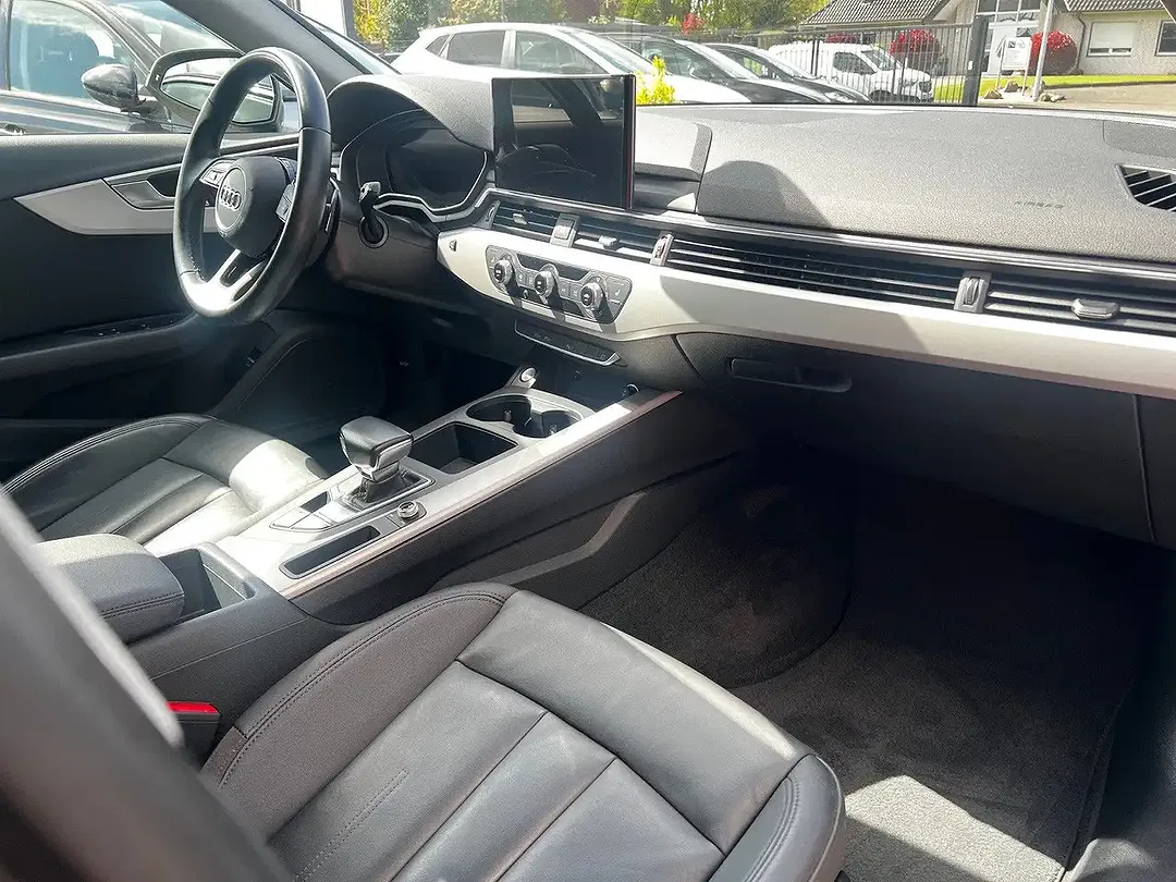 Audi A4 30 TDI Avant advanced - Thumbnail 6