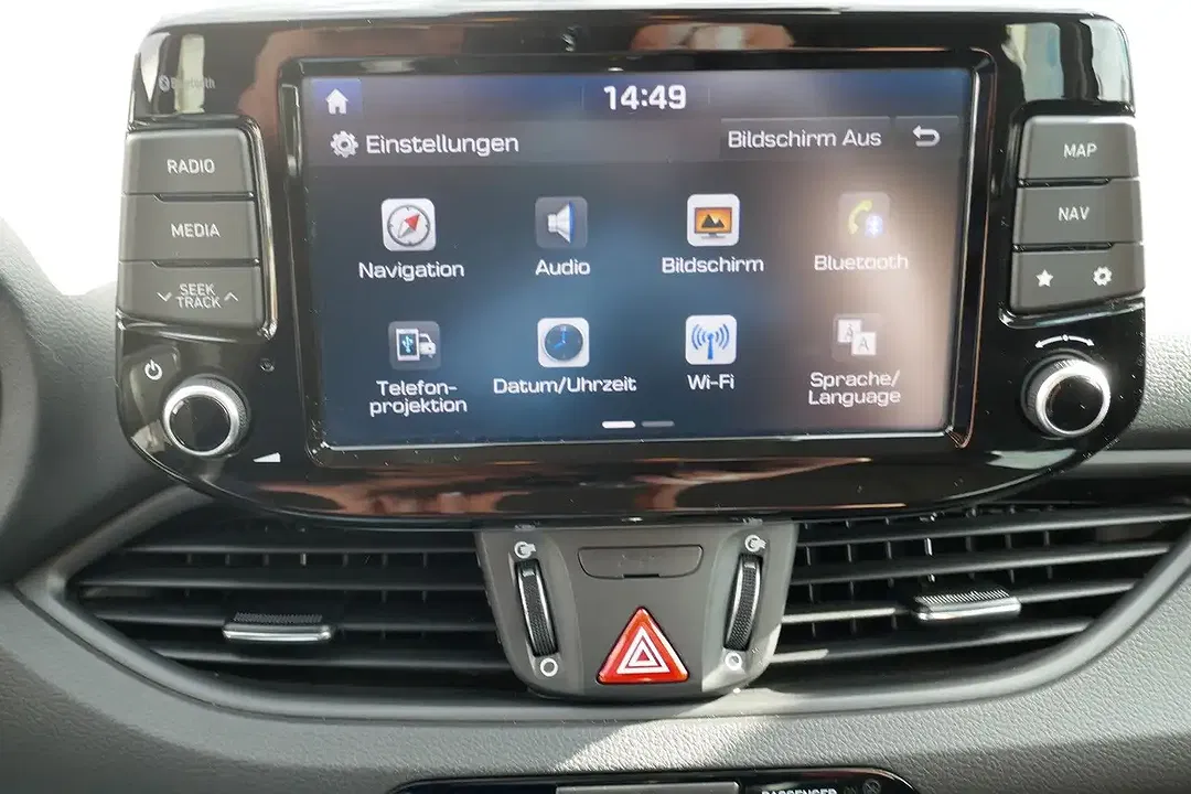 Hyundai i30 Fastback Premium - Thumbnail 11