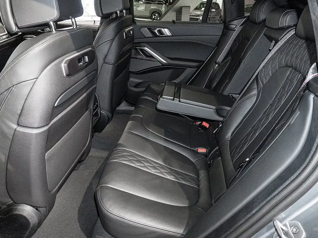 BMW X6 xDrive M Sport Pro - Thumbnail 13