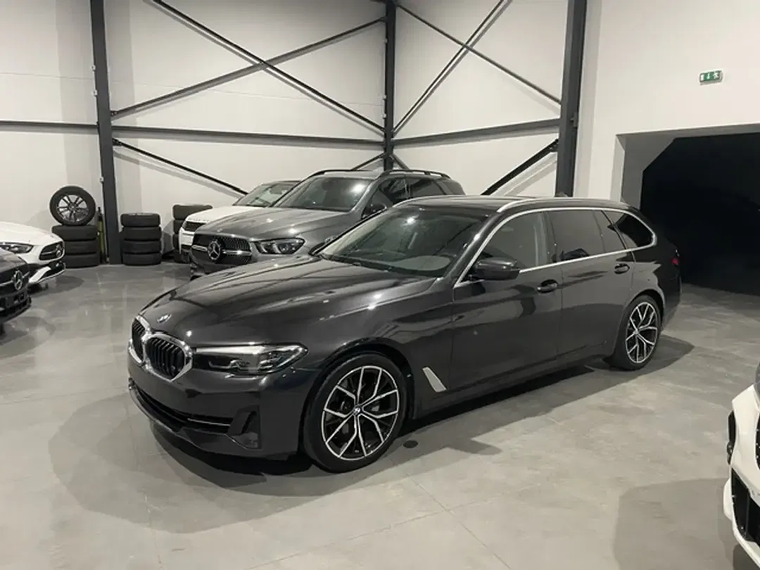 BMW 520 MHEV Touring - Thumbnail 4