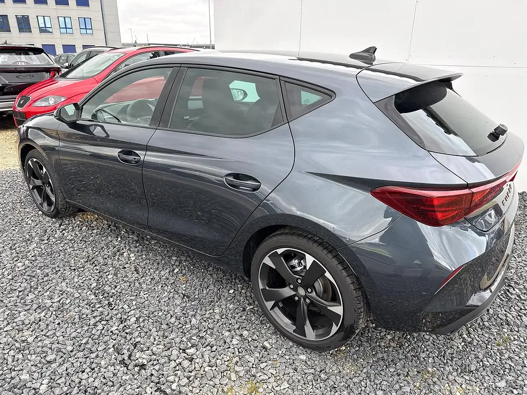CUPRA Leon 1.5 eTSI DSG - Thumbnail 4