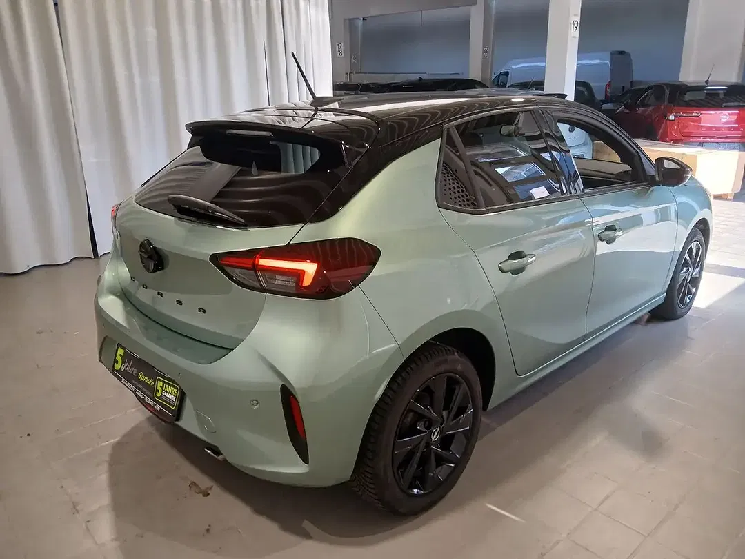 Opel Corsa 1.2 - foto 2