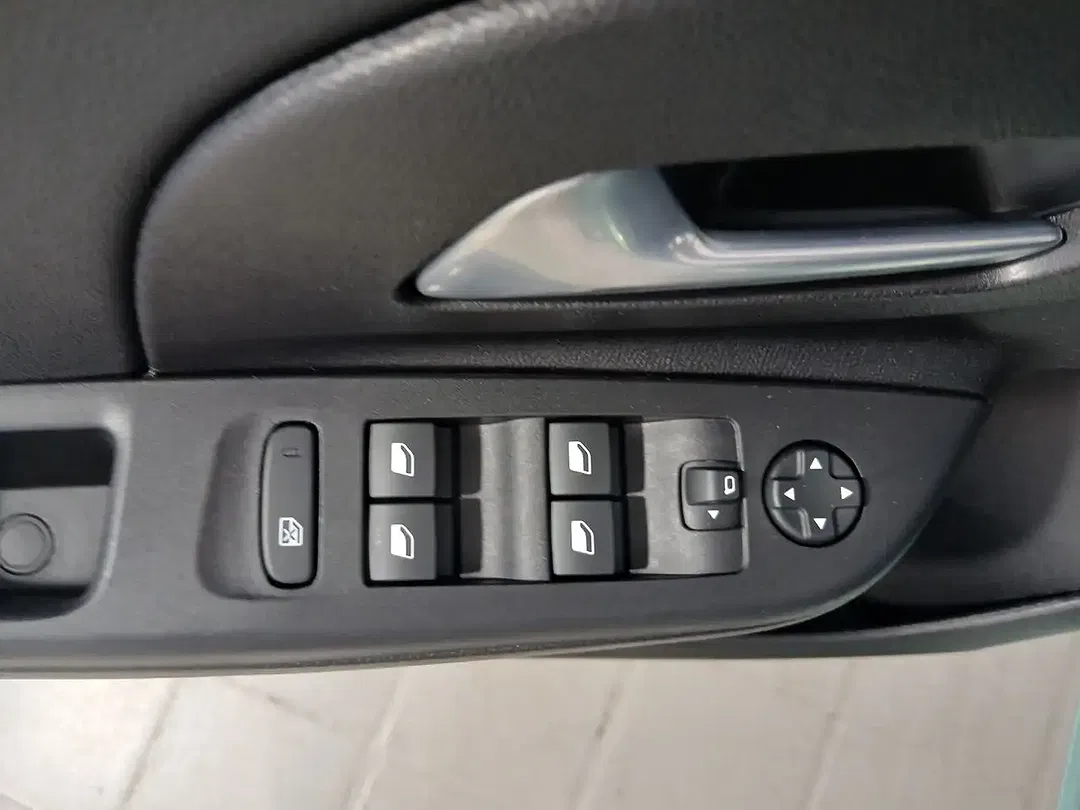 Opel Corsa 1.2 - Thumbnail 8
