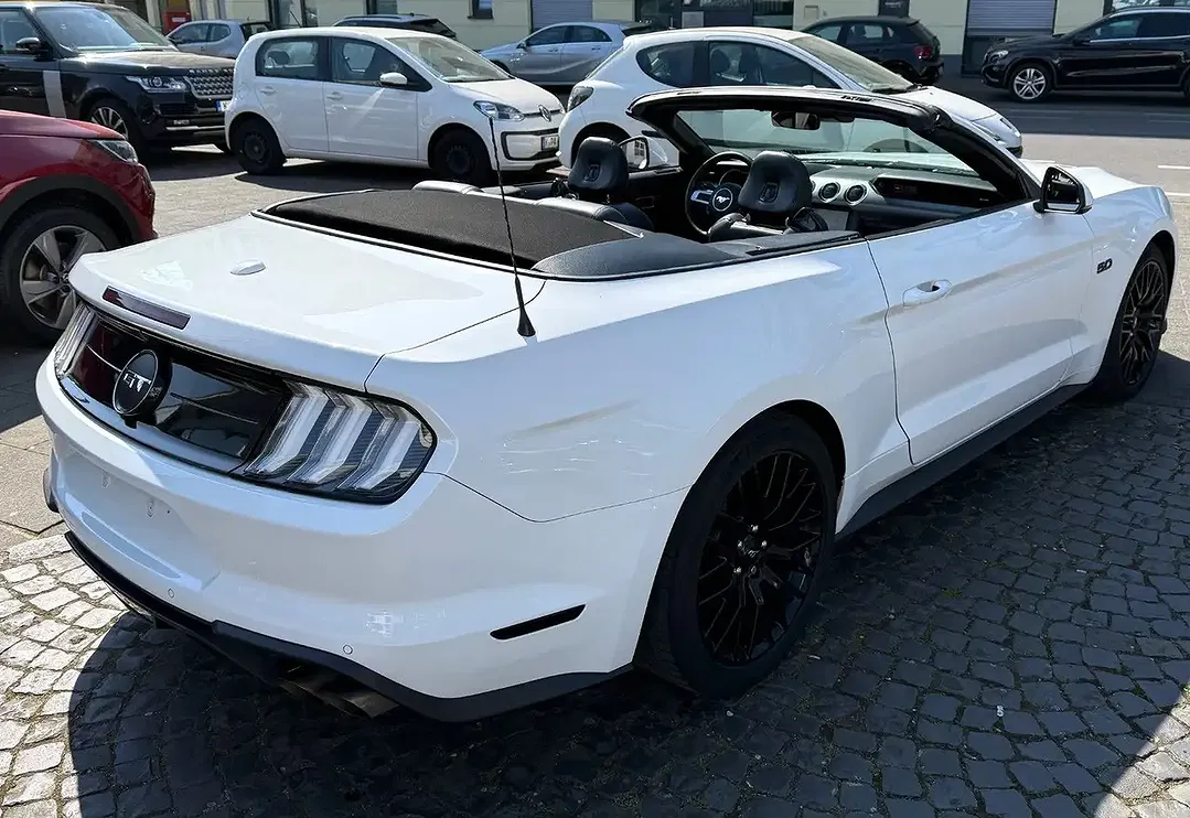 Ford Mustang 5.0 GT - Thumbnail 8