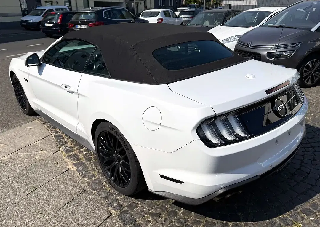 Ford Mustang 5.0 GT - Thumbnail 9