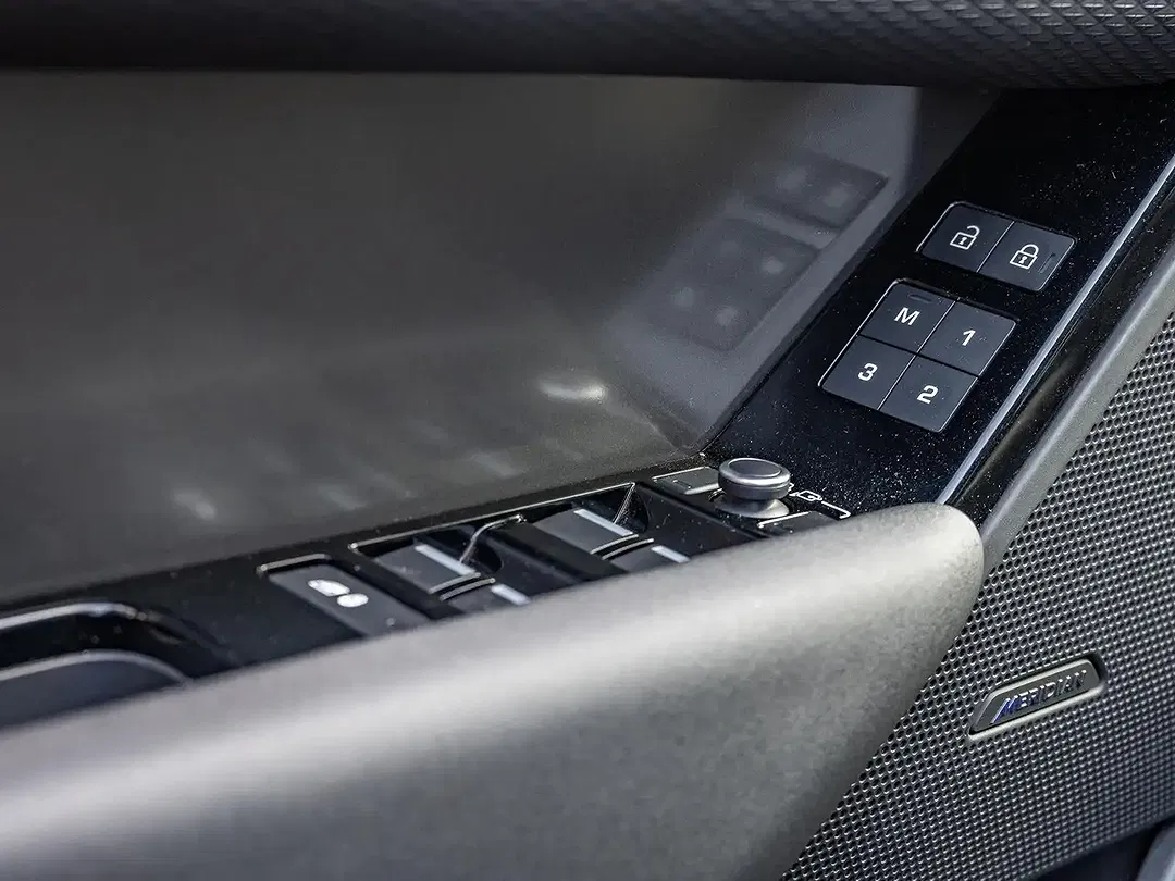Land Rover Range Rover Velar P400e 4x4 SE - foto 15
