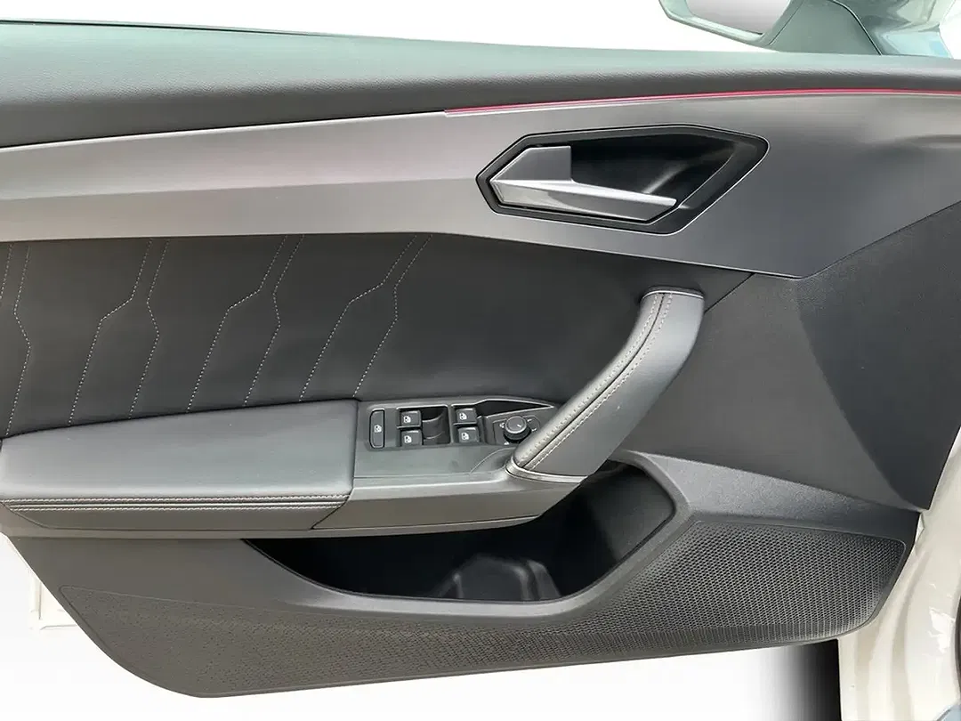 CUPRA Leon 1.5 eTSI DSG Matrix LED Sportstourer - foto 13