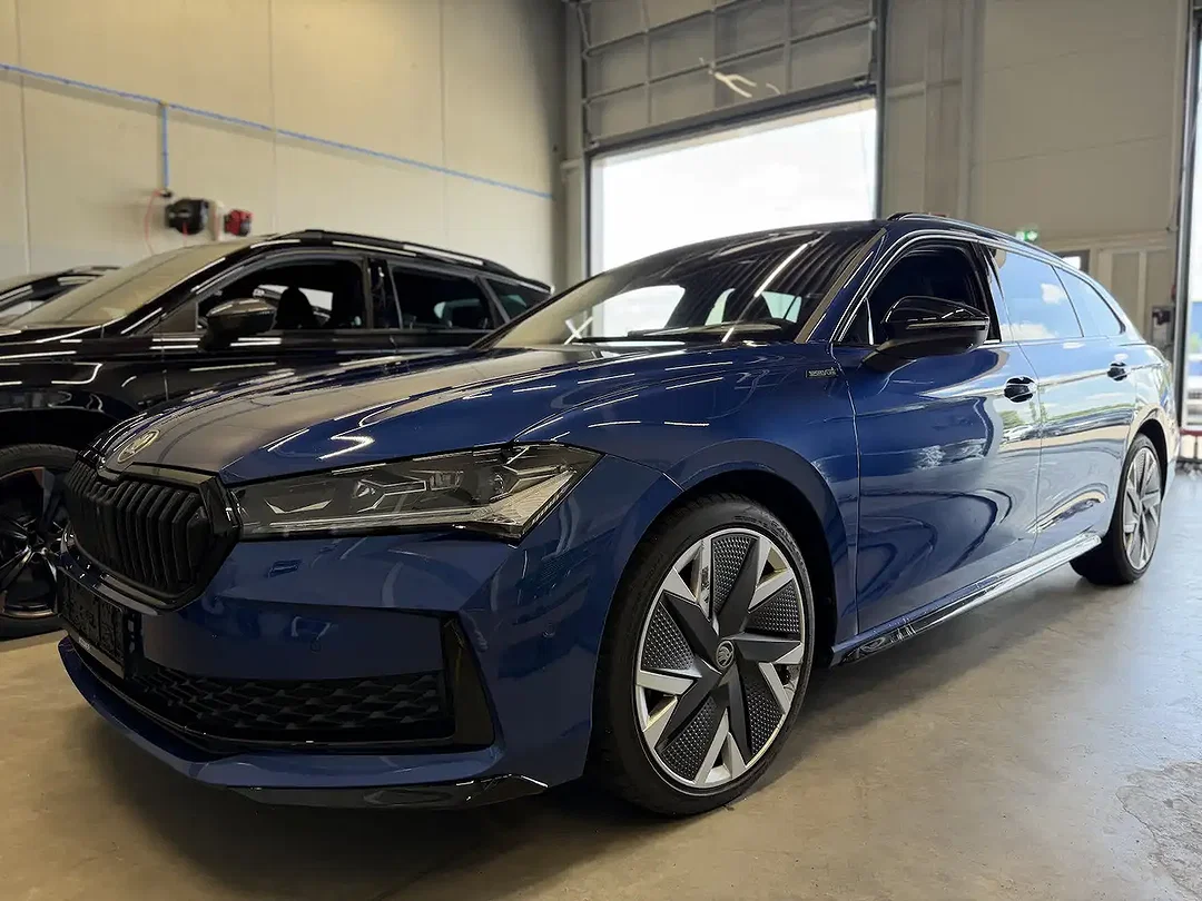 Skoda Superb 2.0 TSI Combi Sportline - Afbeelding 1