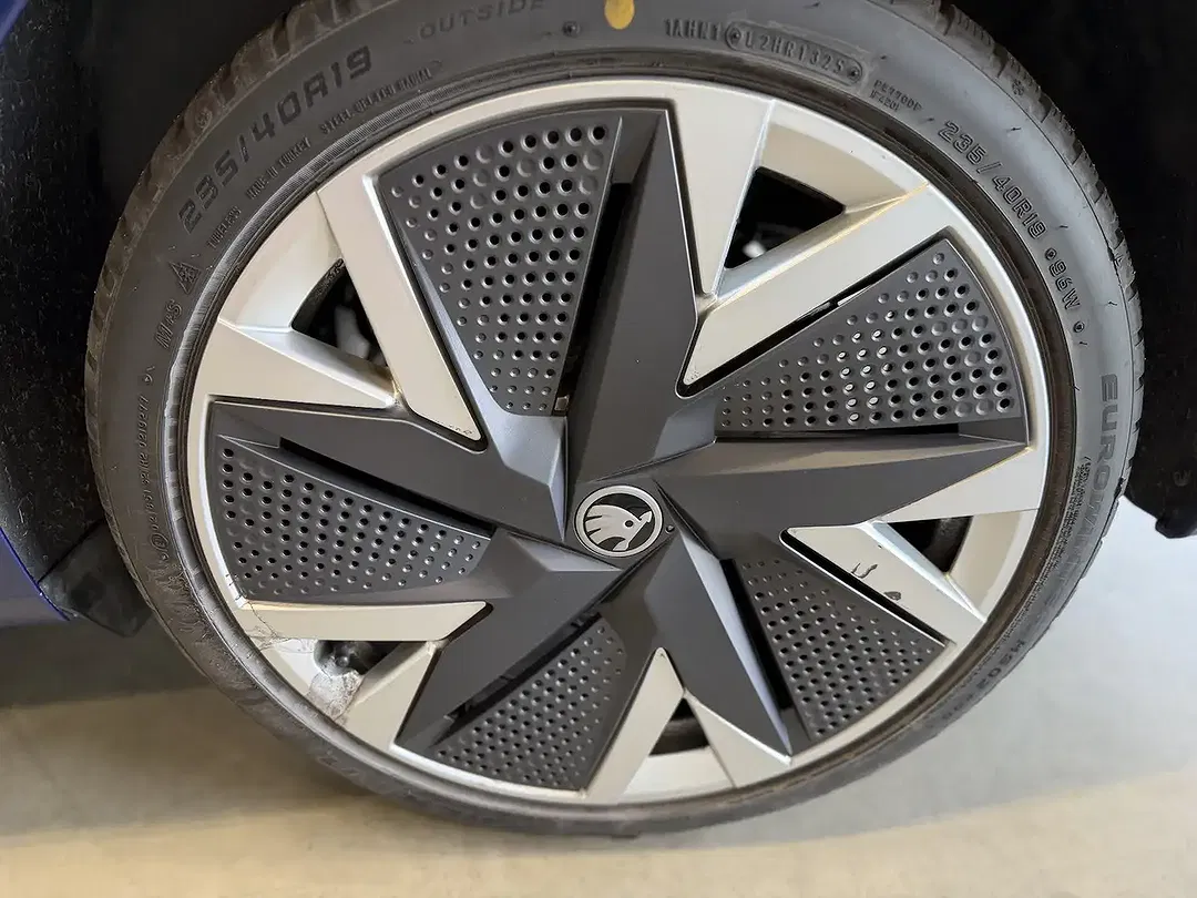 Skoda Superb 2.0 TSI Combi Sportline - Thumbnail 3